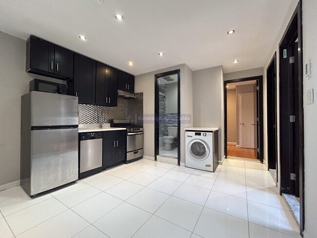 Foto del edificio - 312 W 114th St