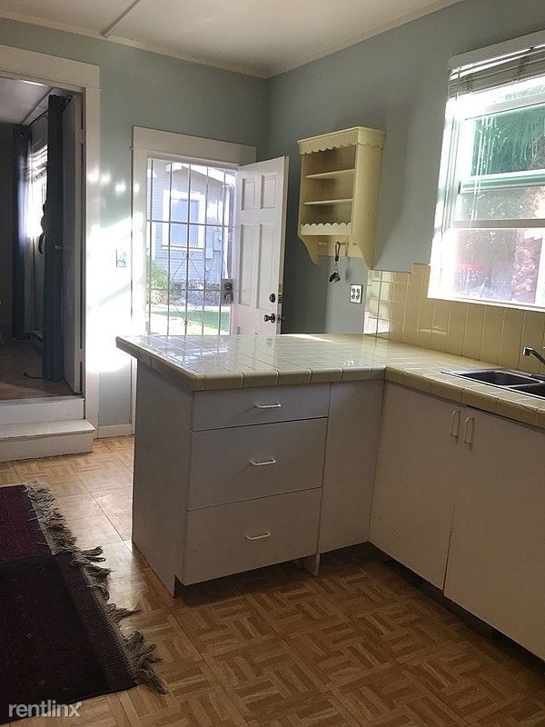 Building Photo - 1 br, 1 bath Apartment - 2920 29th Street