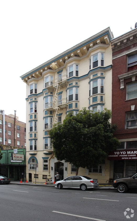 Building Photo - 345 Jones St