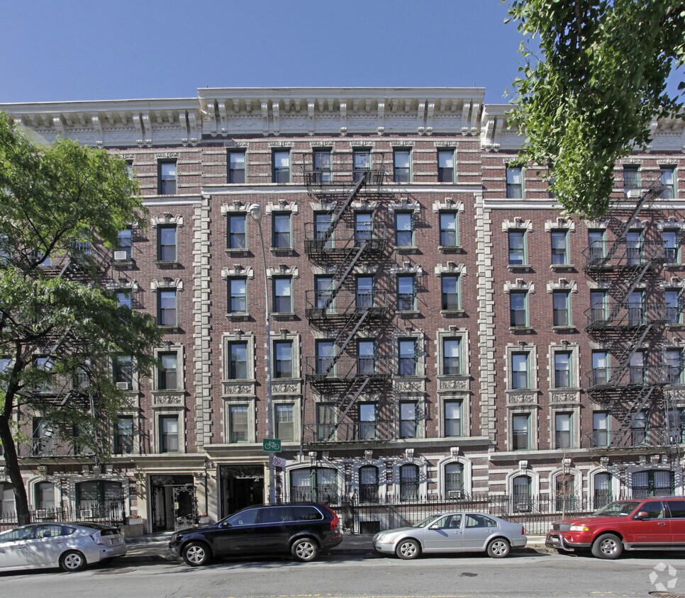 Building Photo - 526 W 122nd St