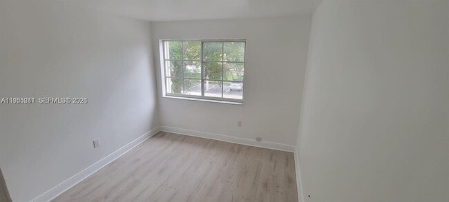 Foto del edificio - 12124 St.Andrews Pl