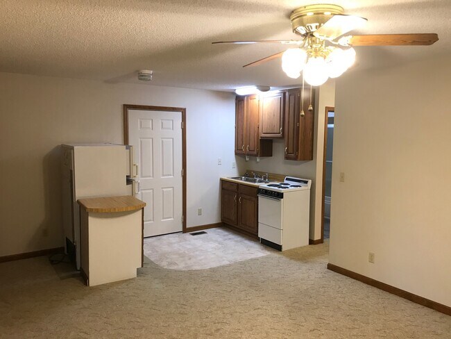 Foto del edificio - 151 Henry Sledd Rd