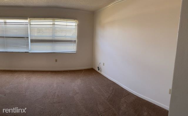 Foto del edificio - 2 br, 2 bath Apartment - 1210 Forest Hills Dr