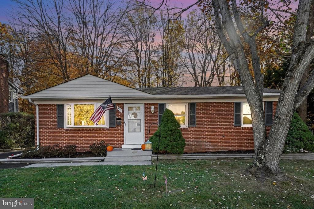 Primary Photo - 4111 Hoffman Dr