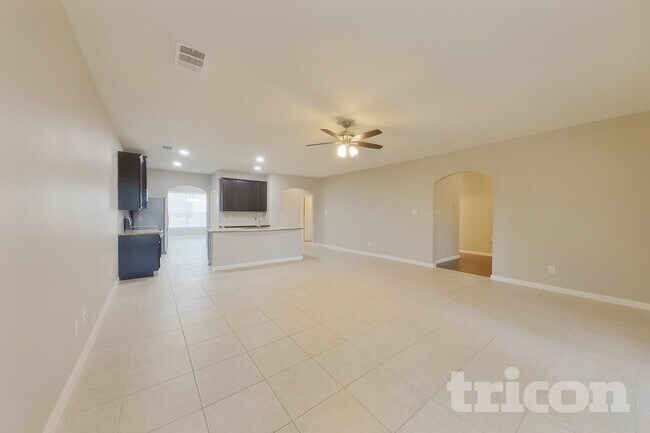 Foto del edificio - 714 Shady Meadow Ln