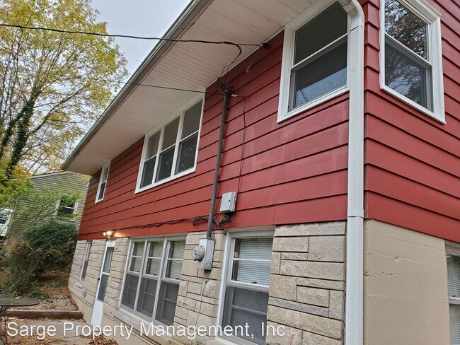 Foto del edificio - 3 br, 2 bath House - 501 S Swain Ave