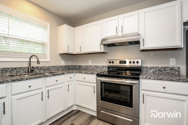 Foto del edificio - 5600 Green Apple Drive, Greensboro, NC 27405