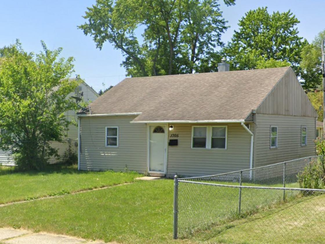Primary Photo - 1705 S Jackson St