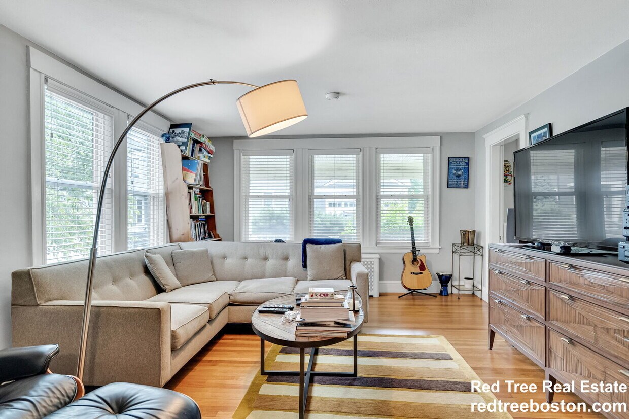 Foto principal - 9 Keefe Ave