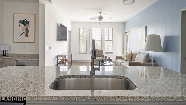 Foto del edificio - 100 Wildwood Ct