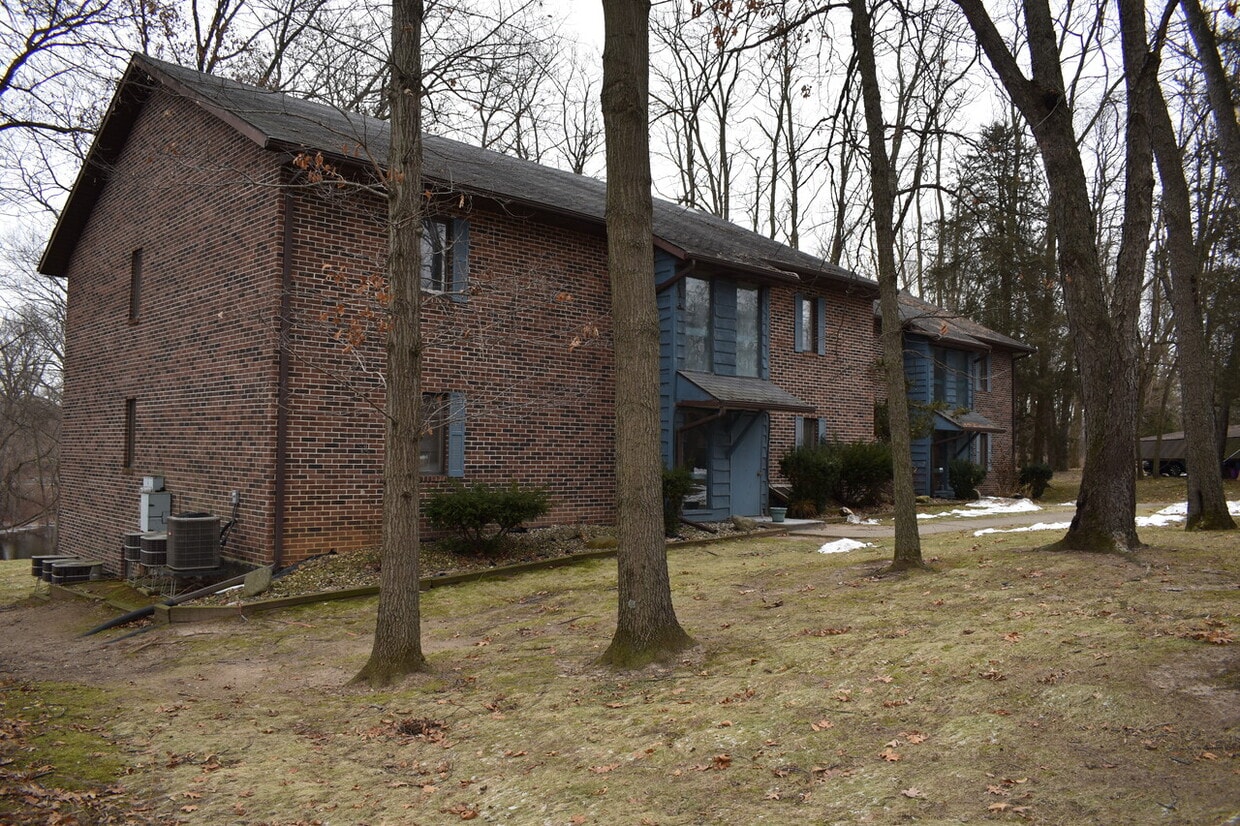 Building Photo - Woodlands