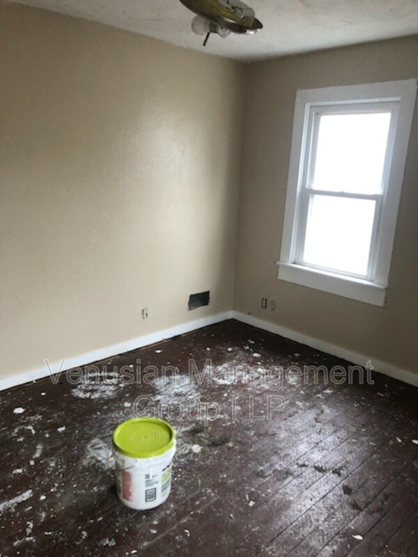 Foto del edificio - 408 Johnston Ave