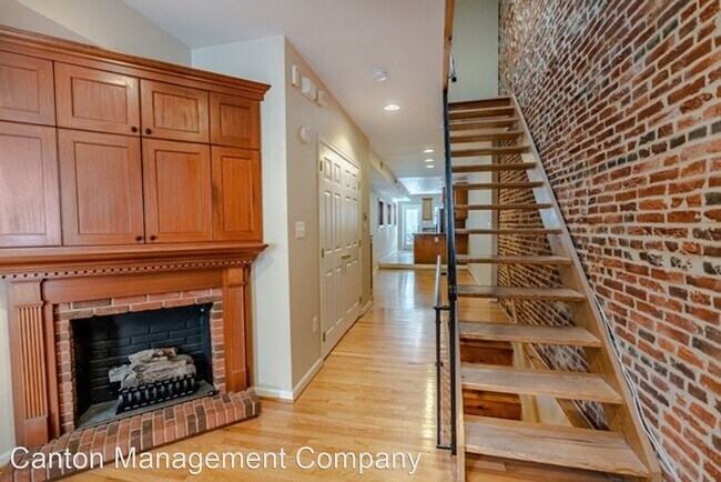 Building Photo - 3 br, 3 bath House - 915 S. Ellwood Ave.