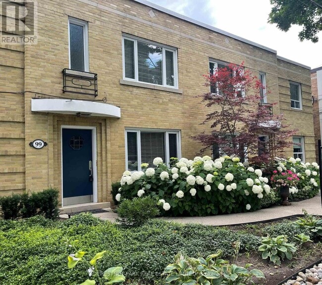 Building Photo - 99 Chatsworth Dr