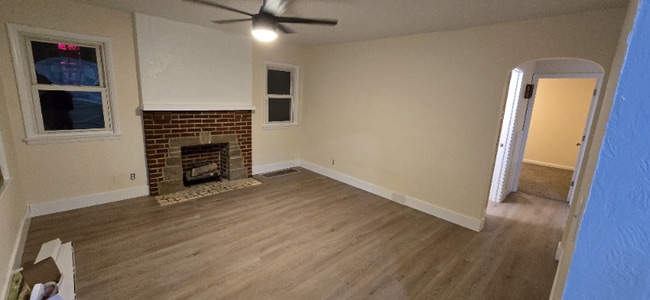 Foto del edificio - 2015 Rosemont Blvd