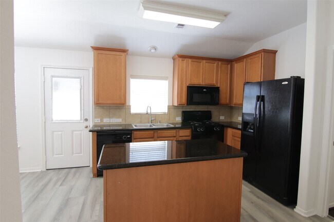 Building Photo - 25118 Hazel Ranch Dr