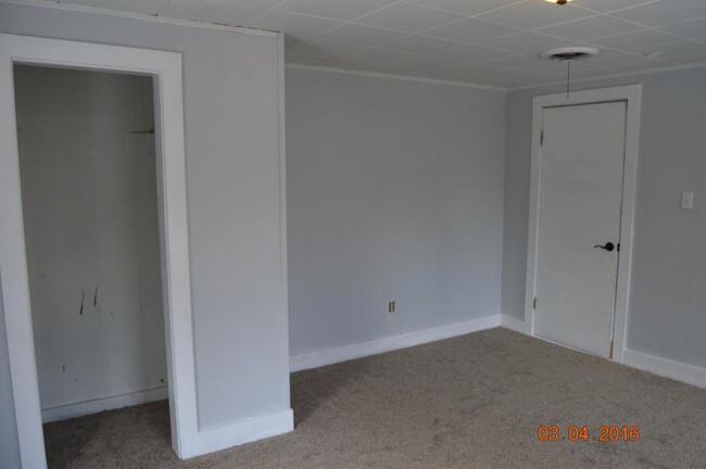Building Photo - 1622 Danby Rd