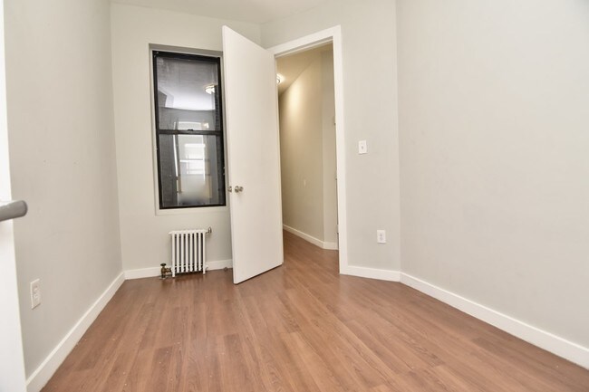 Building Photo - 530 West 159th Street