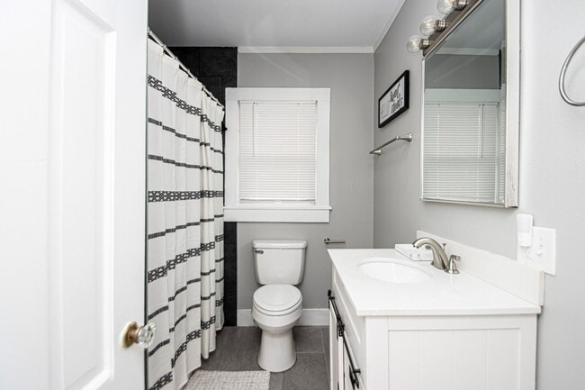 Building Photo - 6508 Perryville Rd