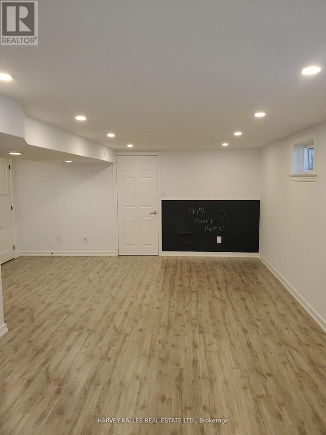 Photo du bâtiment - 347 Ella Ct