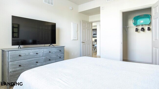 Foto del edificio - 4985 Eastwood Greens St