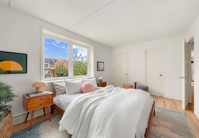 Foto del edificio - 6 Renaissance Ct