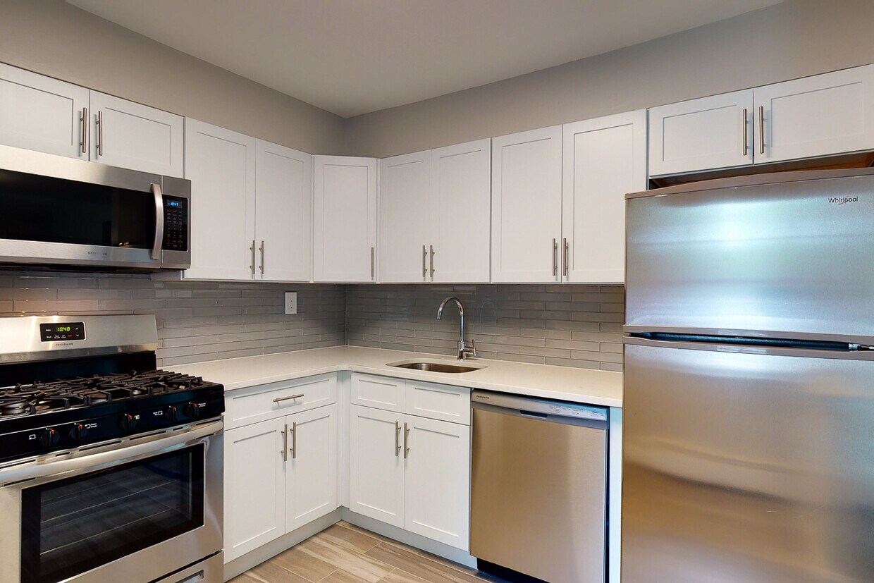 Royal Gardens Apartments in East Brunswick, NJ