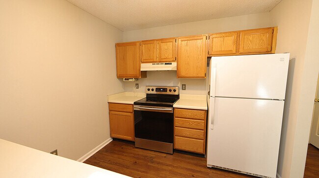 Building Photo - 81 Forest Oaks Dr
