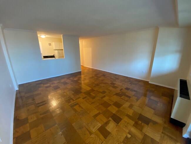 Foto del edificio - 2 Hawthorne Pl