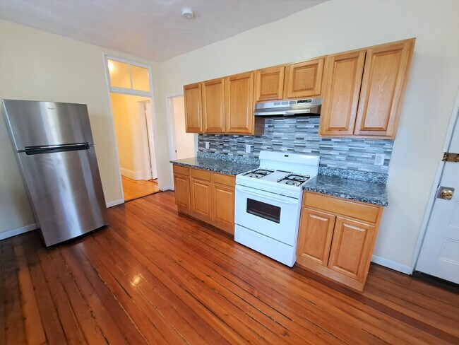 Building Photo - 35 Catawba St