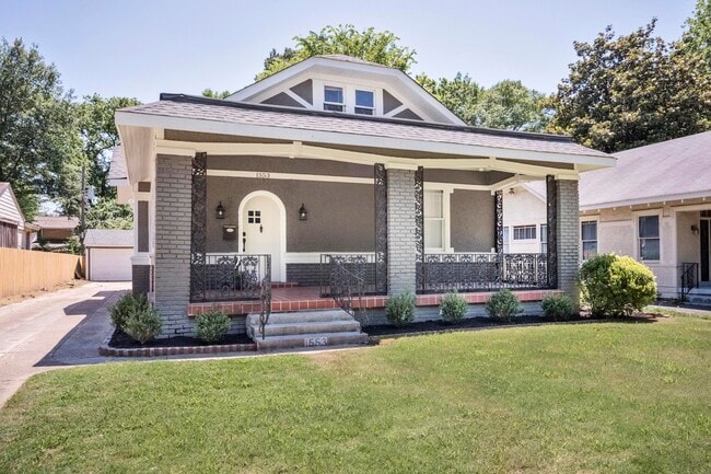 Building Photo - 1553 North Pkwy