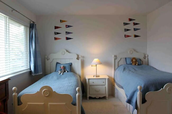 Foto del edificio - 4324 Brookshire Cir