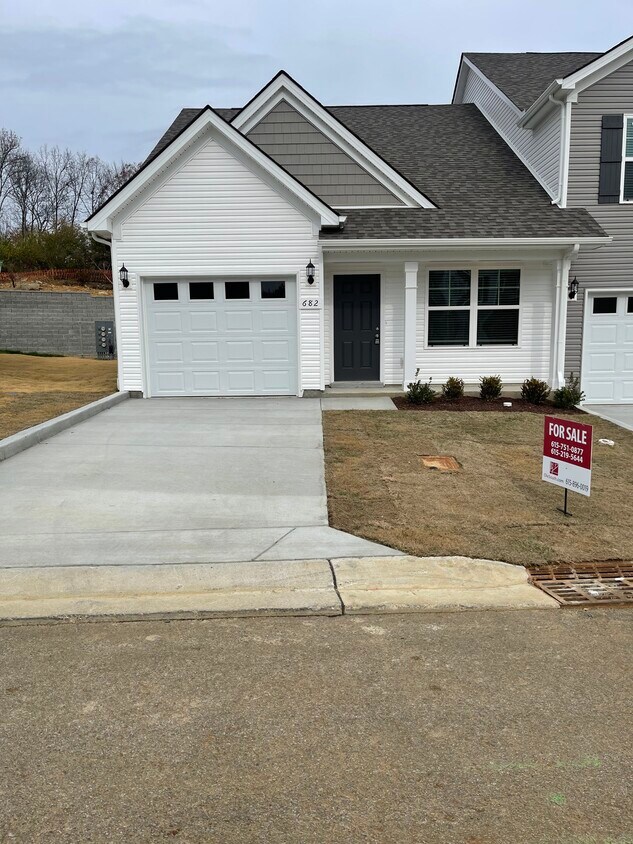 Foto principal - 682 Hamilton Crossing
