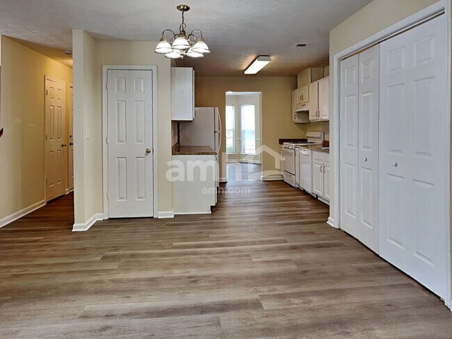 Foto del edificio - 3548 Grovecrest Way