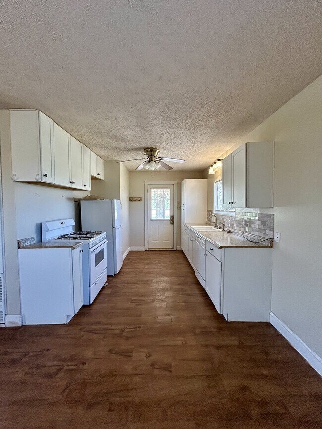 Foto del edificio - 3505 E 19th St