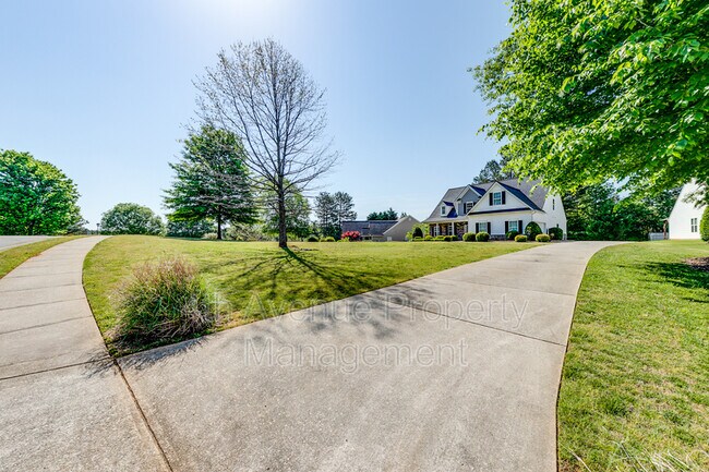 Photo - 4453 Caney Fork Cir House