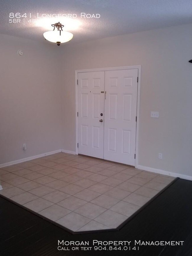Foto del edificio - 5 bedroom in Jacksonville FL 32244