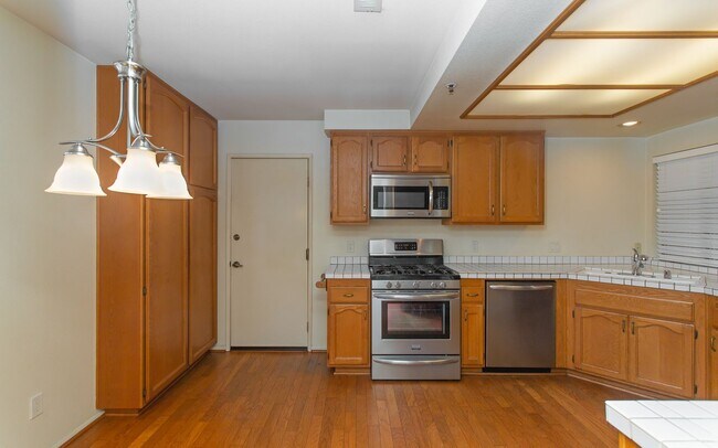 Foto del edificio - Spacious, Single-Level Home in Shadowridge with Golf Course Views!