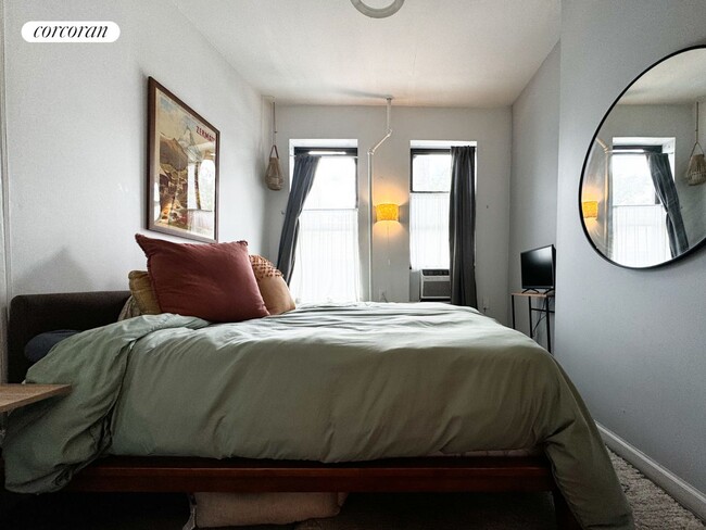 Building Photo - 298 Nassau Ave