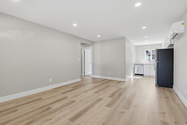 Foto del edificio - 54TH STREET 2985-2987 FRONT UNITS