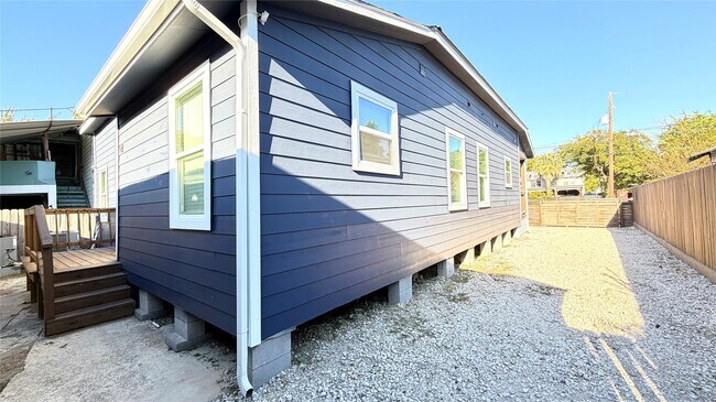 Foto del edificio - 2115 Fulton St