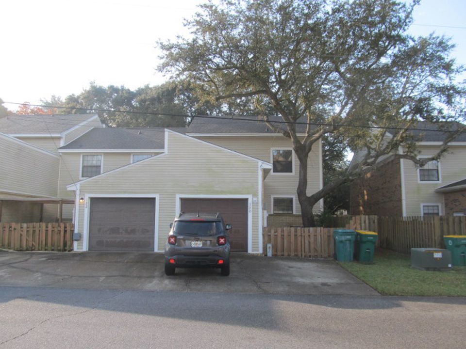 120 5th Ave, Shalimar, FL 32579 Townhouse for Rent in Shalimar, FL