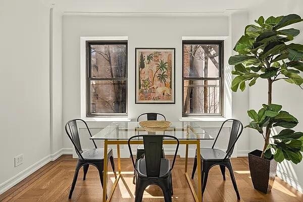 Foto del edificio - 230 W 105th St