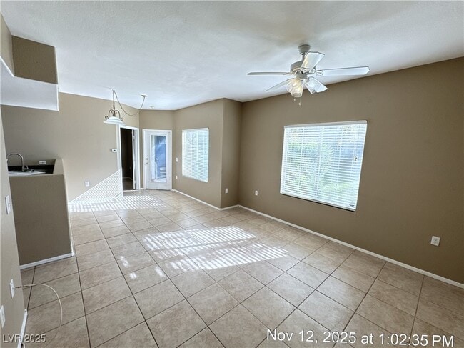 Foto del edificio - 10245 S Maryland Pkwy