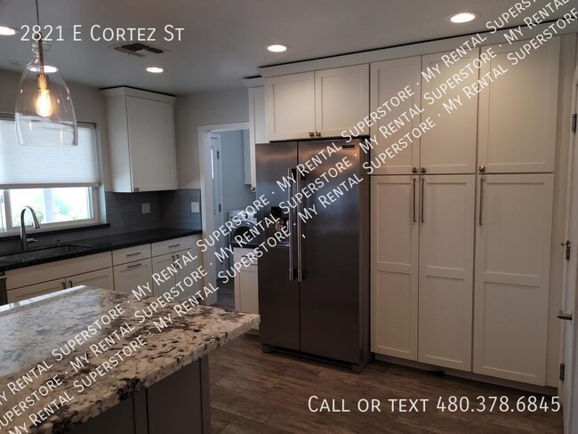 Foto del edificio - 2821 E Cortez St