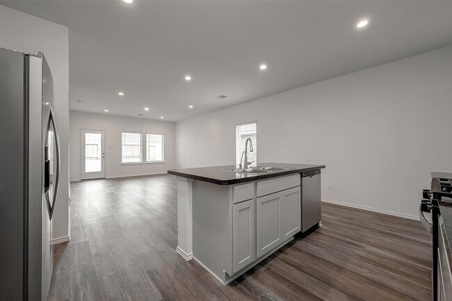 Building Photo - 5619 Vintage Oakmont Dr