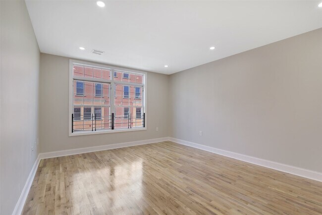 Foto del edificio - 22 Manning Ave