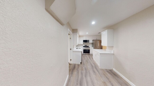 Foto del edificio - 6BD/3BA Large House, Newly Renovated!