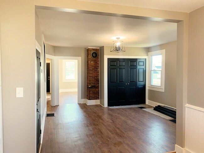 Foto del edificio - 810-812-812 N Montgomery St
