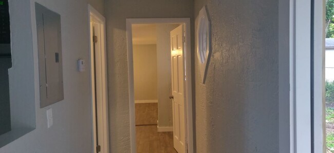 Foto del edificio - 524-524 Wallace St